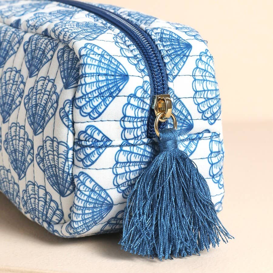 Small Navy Scallop Shell Make Up bag